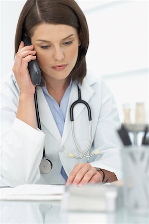 simsearch:700-00641875,k - Portrait of Doctor Stock Photo - Rights-Managed, Code: 700-00641863