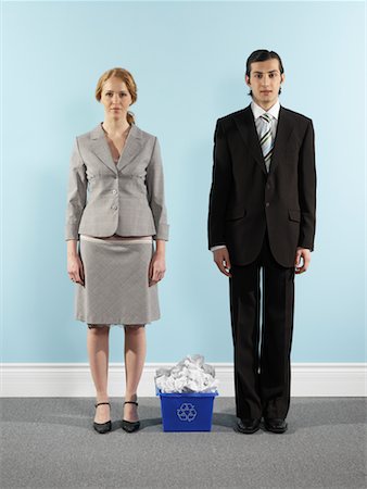 simsearch:600-02638155,k - Business People with Recycle Box Fotografie stock - Rights-Managed, Codice: 700-00659550