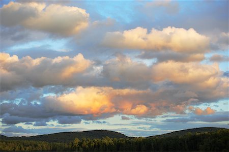 Clouds, Haliburton Highlands, Ontario, Canada Stock Photo - Rights-Managed, Code: 700-00651099
