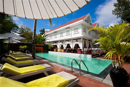 swimming pool side furniture images - Maison Souvannaphoum, Luang Prabang, Laos Foto de stock - Con derechos protegidos, Código: 700-00688143