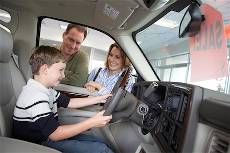 son driving father sitting - Family Shopping for Car Stock Photo - Rights-Managed, Code: 700-00688469