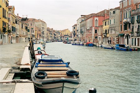 Boats in Canal, Venice, Italy Stock Photo - Rights-Managed, Code: 700-00681041