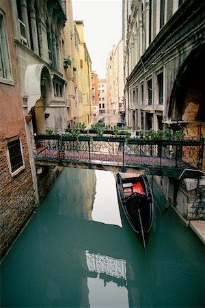 simsearch:700-00184085,k - Boat in Canal, Venice, Italy Fotografie stock - Rights-Managed, Codice: 700-00681043