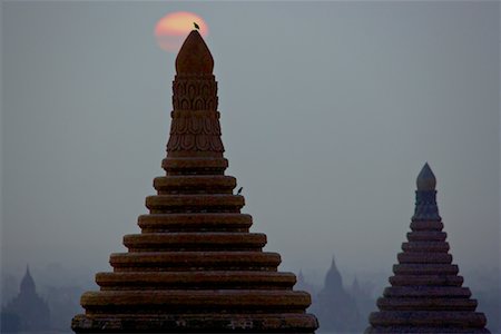 pagan travel photography - Sunrise, Bagan Temples, Myanmar Foto de stock - Con derechos protegidos, Código: 700-00681101