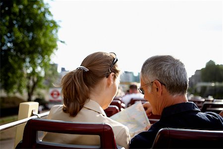 simsearch:600-01716167,k - Couple sur le Bus à impériale, Londres, Angleterre Photographie de stock - Rights-Managed, Code: 700-00681501