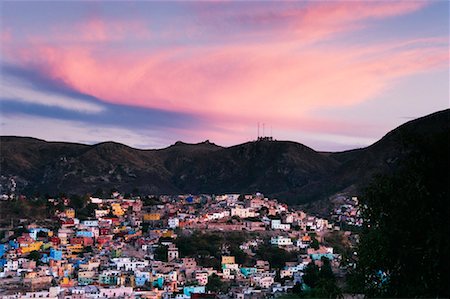 simsearch:700-02377232,k - Guanajuato au crépuscule, Mexique Photographie de stock - Rights-Managed, Code: 700-00711532