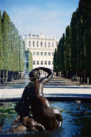 Schoenbrunn Palace, Vienna, Austria Stock Photo - Rights-Managed, Code: 700-00711714