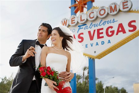 simsearch:700-01248659,k - Mariée et le marié par signe, Las Vegas, Nevada, USA Photographie de stock - Rights-Managed, Code: 700-00711863