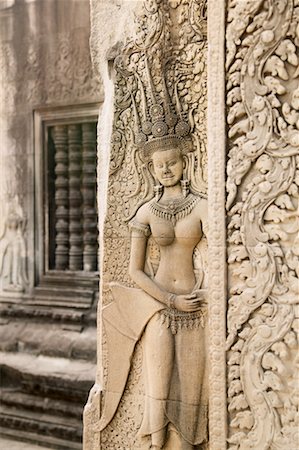 simsearch:862-06825841,k - Carving of Aspara Dancer at Entrance of Temple, Angkor Wat, Cambodia Foto de stock - Con derechos protegidos, Código: 700-00748495