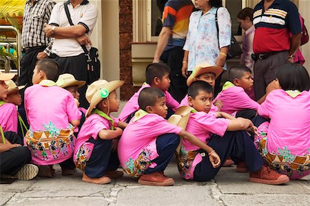 excursion scolaire - School Children at the Grand Palace, Bangkok, Thailand Foto de stock - Con derechos protegidos, Código: 700-00748498