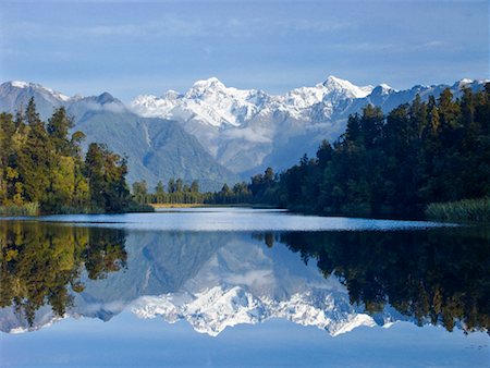 Lake Matheson, Mount Tasman and Mount Cook, New Zealand Foto de stock - Direito Controlado, Número: 700-00795718