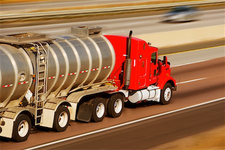 semi truck road nobody - Tanker Truck on Highway Foto de stock - Con derechos protegidos, Código: 700-00846556