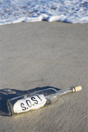 Message In A Bottle Stock Photo - Rights-Managed, Code: 700-00846998