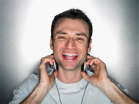 simsearch:700-00683241,k - Man Listening to Music Stock Photo - Rights-Managed, Code: 700-00864944