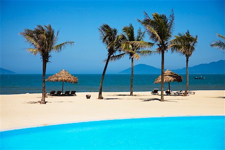 simsearch:700-00866430,k - Pool und Strand vom Hotel, China Beach, Hoi an, Vietnam Stockbilder - Lizenzpflichtiges, Bildnummer: 700-00866445