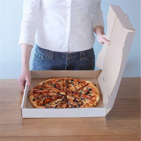 simsearch:700-00077881,k - Woman Opening Pizza Box Stock Photo - Rights-Managed, Code: 700-00866523