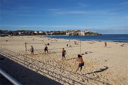 simsearch:700-01072492,k - People Playing volleyball, Bondi Beach, Sydney, Australia Foto de stock - Direito Controlado, Número: 700-00897251