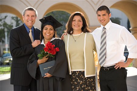 diploma hat students - Portrait of Family with Graduate Stock Photo - Rights-Managed, Code: 700-00897761