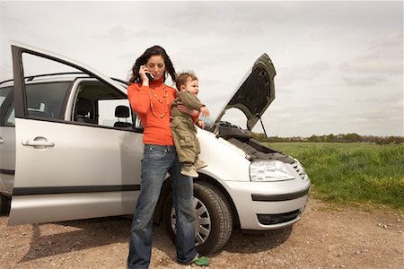 problème de voiture - Femme et enfant brin Photographie de stock - Rights-Managed, Code: 700-00916990