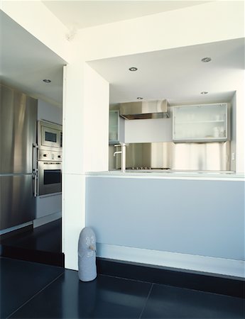 simsearch:700-03407942,k - Kitchen Interior Foto de stock - Con derechos protegidos, Código: 700-00917213