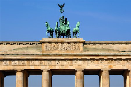 pillar monument horse - Brandenburg Gate, Berlin, Germany Stock Photo - Rights-Managed, Code: 700-00934142