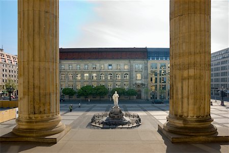 Gendarmenmarkt, Berlin, Allemagne Photographie de stock - Rights-Managed, Code: 700-00954892