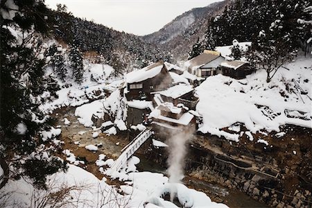 Jigokudani Onsen, Nagano, Japan Stock Photo - Rights-Managed, Code: 700-00953003