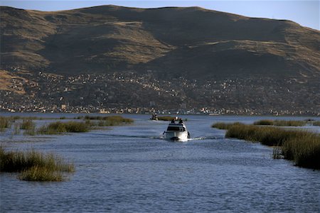 simsearch:841-06501770,k - Boat On Lake Titicaca, Peru Foto de stock - Con derechos protegidos, Código: 700-00984265