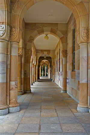 Colonnade, University of Queensland, Brisbane, Queensland, Australie Photographie de stock - Rights-Managed, Code: 700-01014759