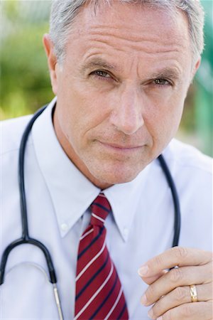 simsearch:695-05771248,k - Portrait of Doctor Stock Photo - Rights-Managed, Code: 700-01029910