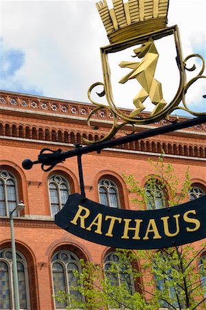 rathaus - Rotes Rathaus et Rathaus Cafe, Mitte, Berlin, Allemagne Photographie de stock - Rights-Managed, Code: 700-01037405