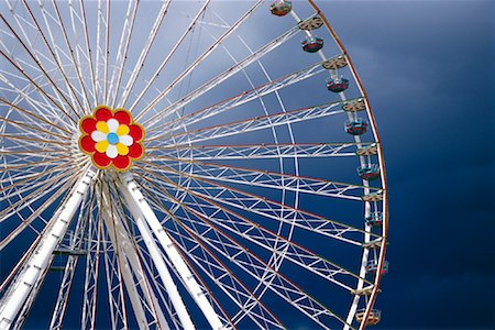 sky ride fairground ride - Ferris Wheel, Vienna, Austria Stock Photo - Rights-Managed, Code: 700-01030334