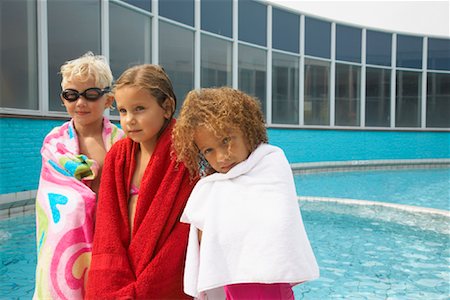 Children by Swimming Pool Foto de stock - Con derechos protegidos, Código: 700-01072134