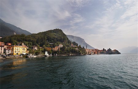 simsearch:700-01124389,k - Town By Lake Como, Italy Foto de stock - Con derechos protegidos, Código: 700-01073328