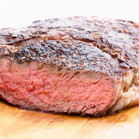 simsearch:700-03665664,k - Close-Up of Steak Foto de stock - Direito Controlado, Número: 700-01083436