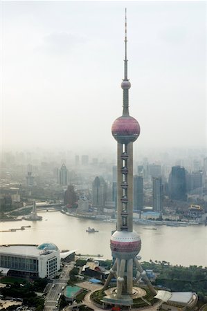 simsearch:862-03351912,k - Oriental Pearl Tower and Huangpu River, Shanghai, China Fotografie stock - Rights-Managed, Codice: 700-01083940