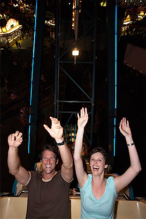 simsearch:700-01110126,k - Couple at Amusement Park, Toronto Ontario, Canada Foto de stock - Con derechos protegidos, Código: 700-01110129