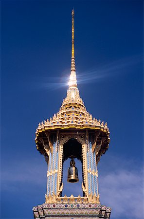 simsearch:700-02080833,k - Bell Tower, Wat Phra Kaeo, Grand Palais, Bangkok, Thaïlande Photographie de stock - Rights-Managed, Code: 700-01111574