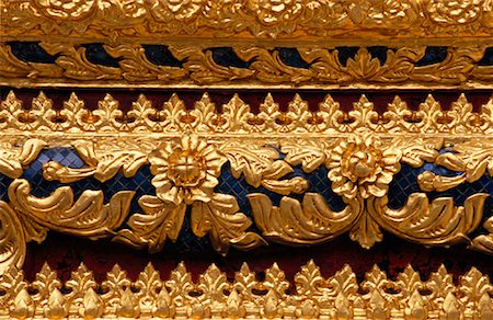 simsearch:700-01275860,k - Gold Detail am Grand Palace, Wat Phea Keo, Bangkok, Thailand Stockbilder - Lizenzpflichtiges, Bildnummer: 700-01111576