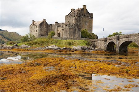 dornie - Eilean Donan Castle, Highlands, Scotland Foto de stock - Direito Controlado, Número: 700-01111775