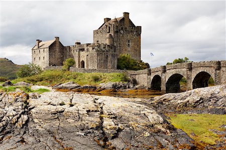 dornie - Eilean Donan Castle, Highlands, Scotland Foto de stock - Direito Controlado, Número: 700-01111776