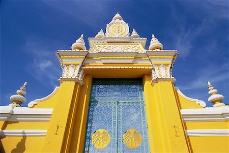 simsearch:851-02963398,k - Porte au Palais Royal, Phnom Penh, Cambodge Photographie de stock - Rights-Managed, Code: 700-01112198