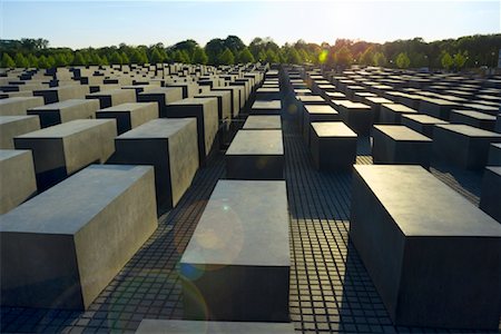 simsearch:700-05642472,k - Memorial to the Murdered Jews of Europe, Berlin, Germany Fotografie stock - Rights-Managed, Codice: 700-01112496