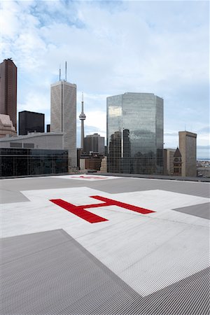 Helipad on Rooftop, Toronto, Ontario, Canada Fotografie stock - Rights-Managed, Codice: 700-01112922