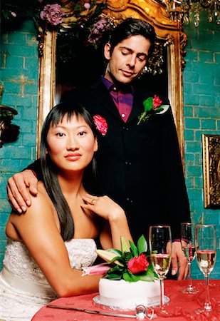 Portrait of Bride and Groom Foto de stock - Con derechos protegidos, Código: 700-01164113