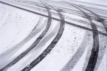 Tire Tracks in Snow, Hamburg, Germany Stock Photo - Rights-Managed, Code: 700-01164801