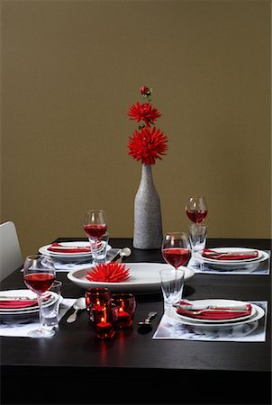 plate red wine glass - Place Settings Stock Photo - Rights-Managed, Code: 700-01163809