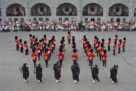 simsearch:700-06407789,k - Sunset Ceremony at Fort Henry, Kingston, Ontario, Canada Stock Photo - Rights-Managed, Code: 700-01172310