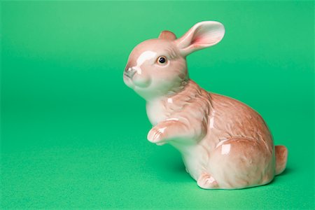 simsearch:600-02244941,k - Ceramic Rabbit Foto de stock - Direito Controlado, Número: 700-01173331