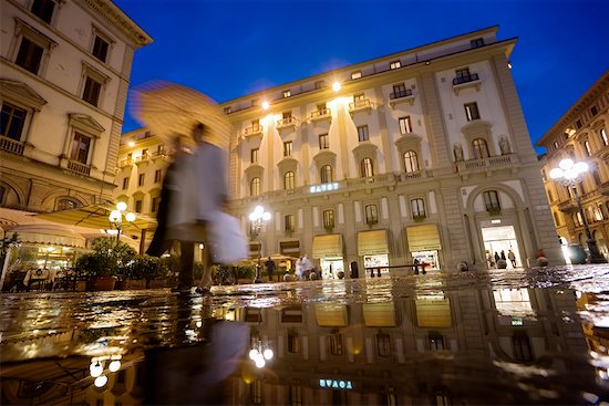 Couple in Piazza della Republica, Florence, Italy Stock Photo - Premium Rights-Managed, Artist: R. Ian Lloyd, Image code: 700-01185583